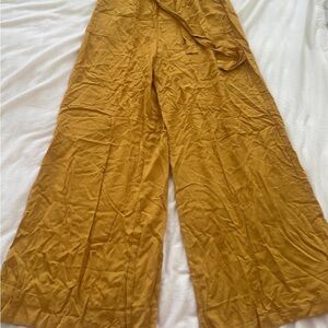 Golden Yellow Flowy Pants 💛🌻🌝